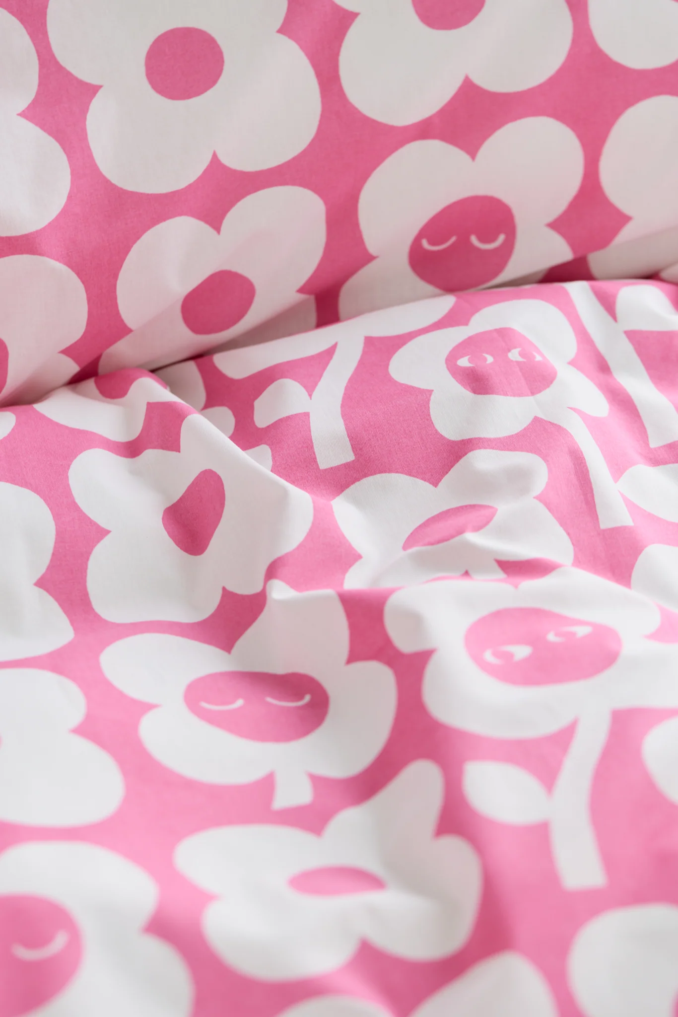 Kukkariemu tyynyliina - Image 3