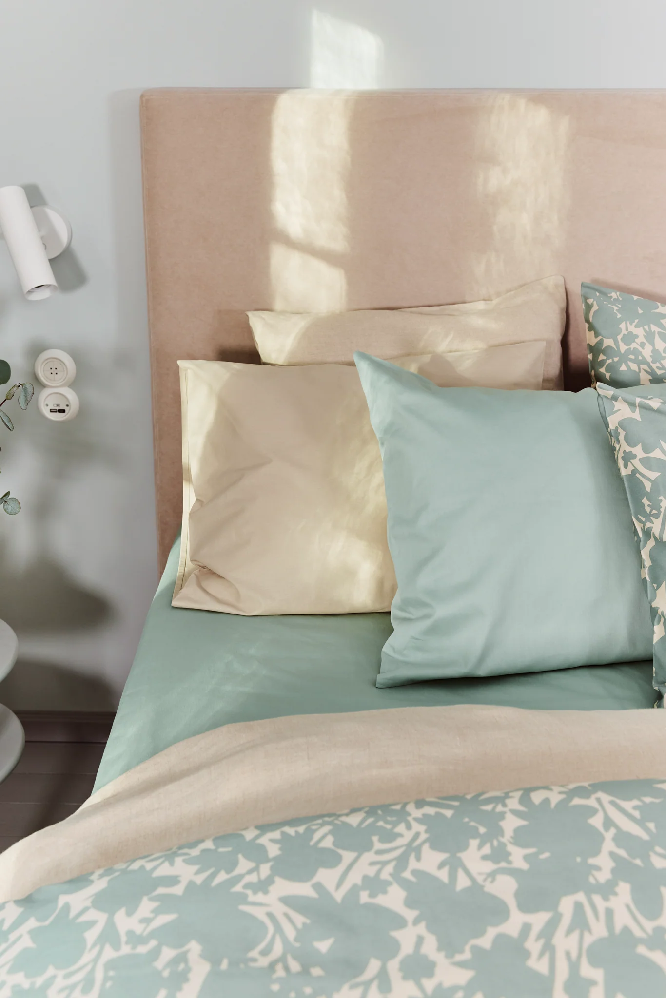 Yksivärinen satiinialuslakana - Image 10